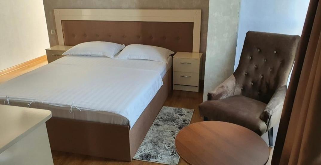 Montana Hotel Алматы Экстерьер фото